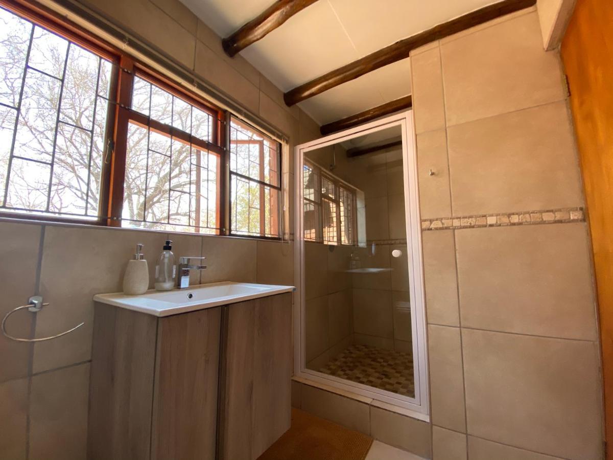 Twiga Lodge Mabalingwe Bela-Bela Esterno foto