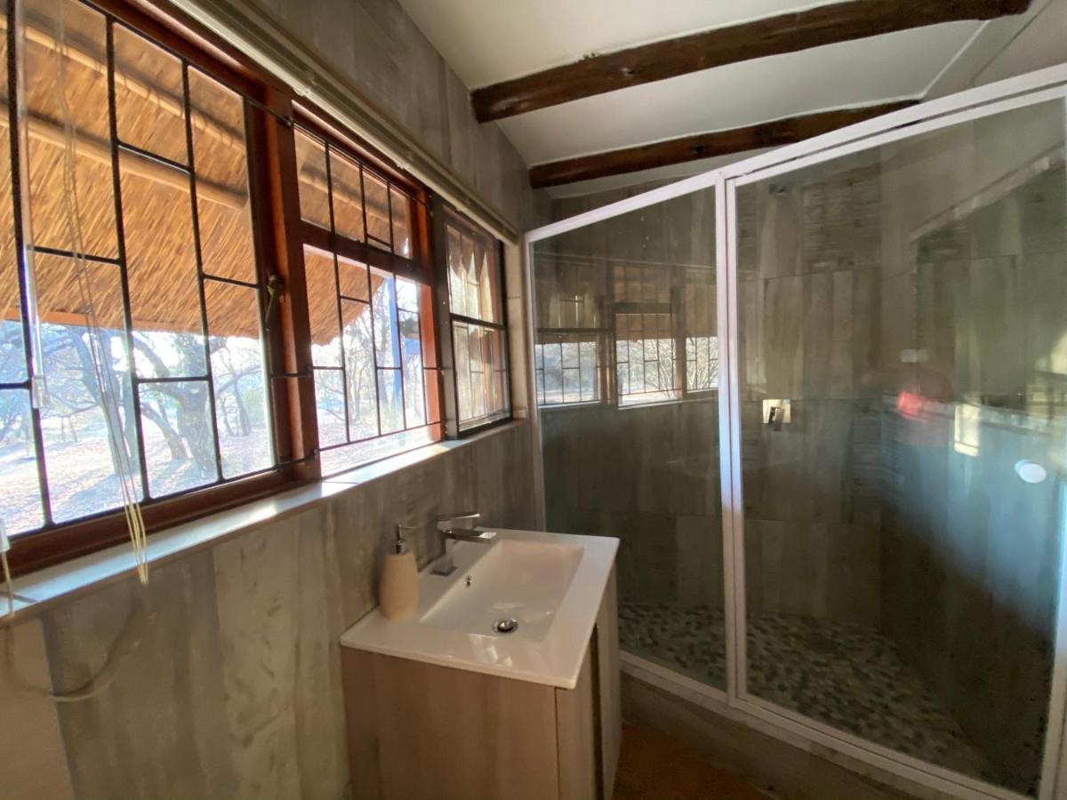 Twiga Lodge Mabalingwe Bela-Bela Esterno foto